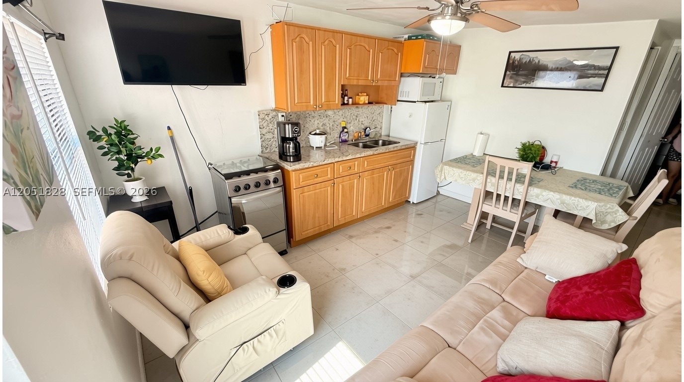 MYRTLE GROVE 1ST ADDN - Residential