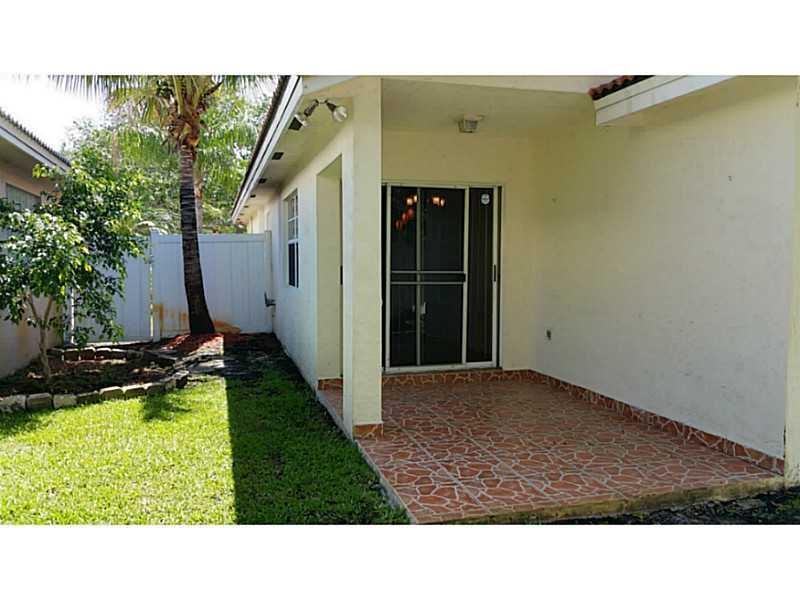 SILVER LAKES AT PEMBROKE - Residential Lease
