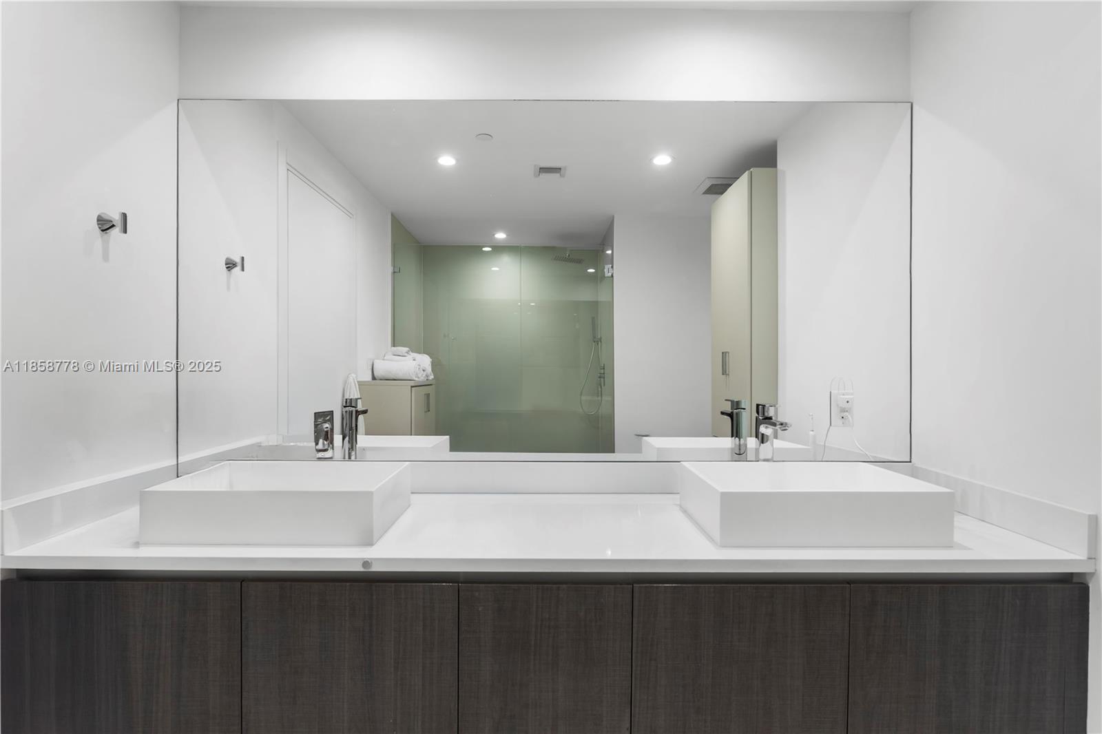 LE JARDIN HOUSE CONDO - Residential