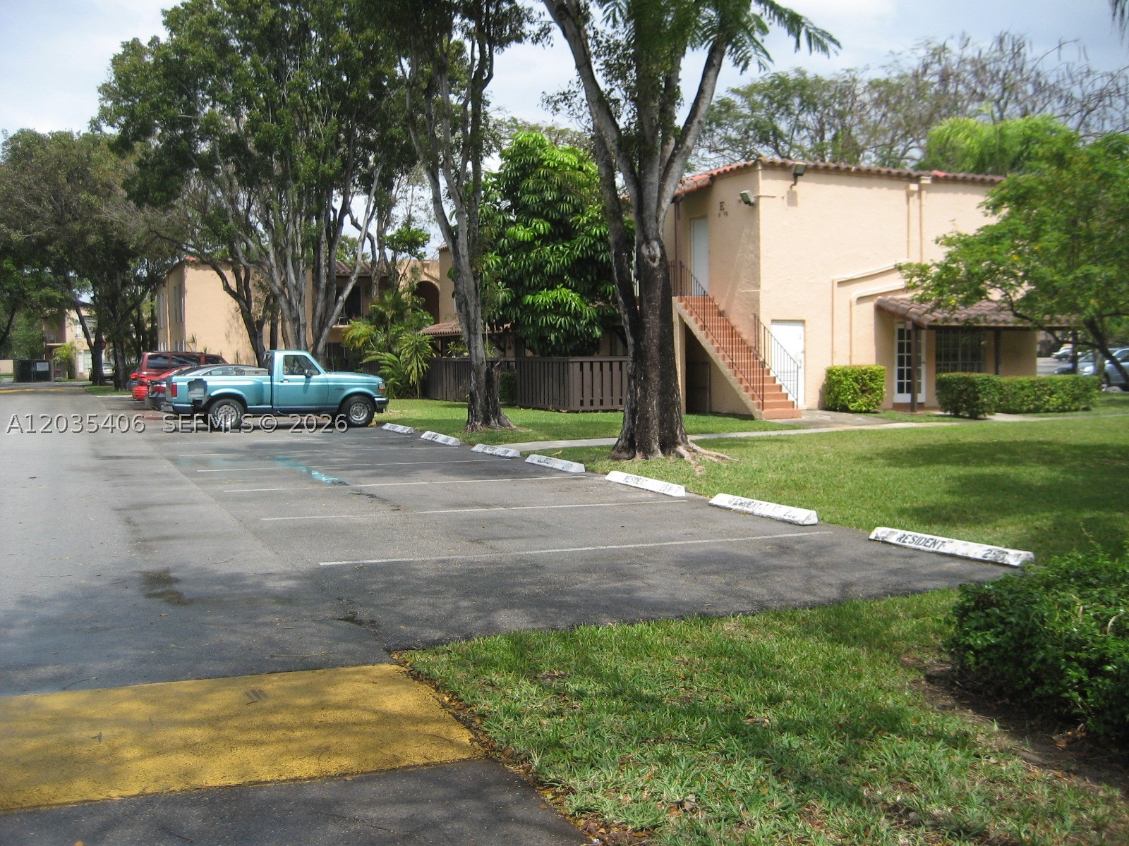 SPANISH TRACE CONDO - Residential