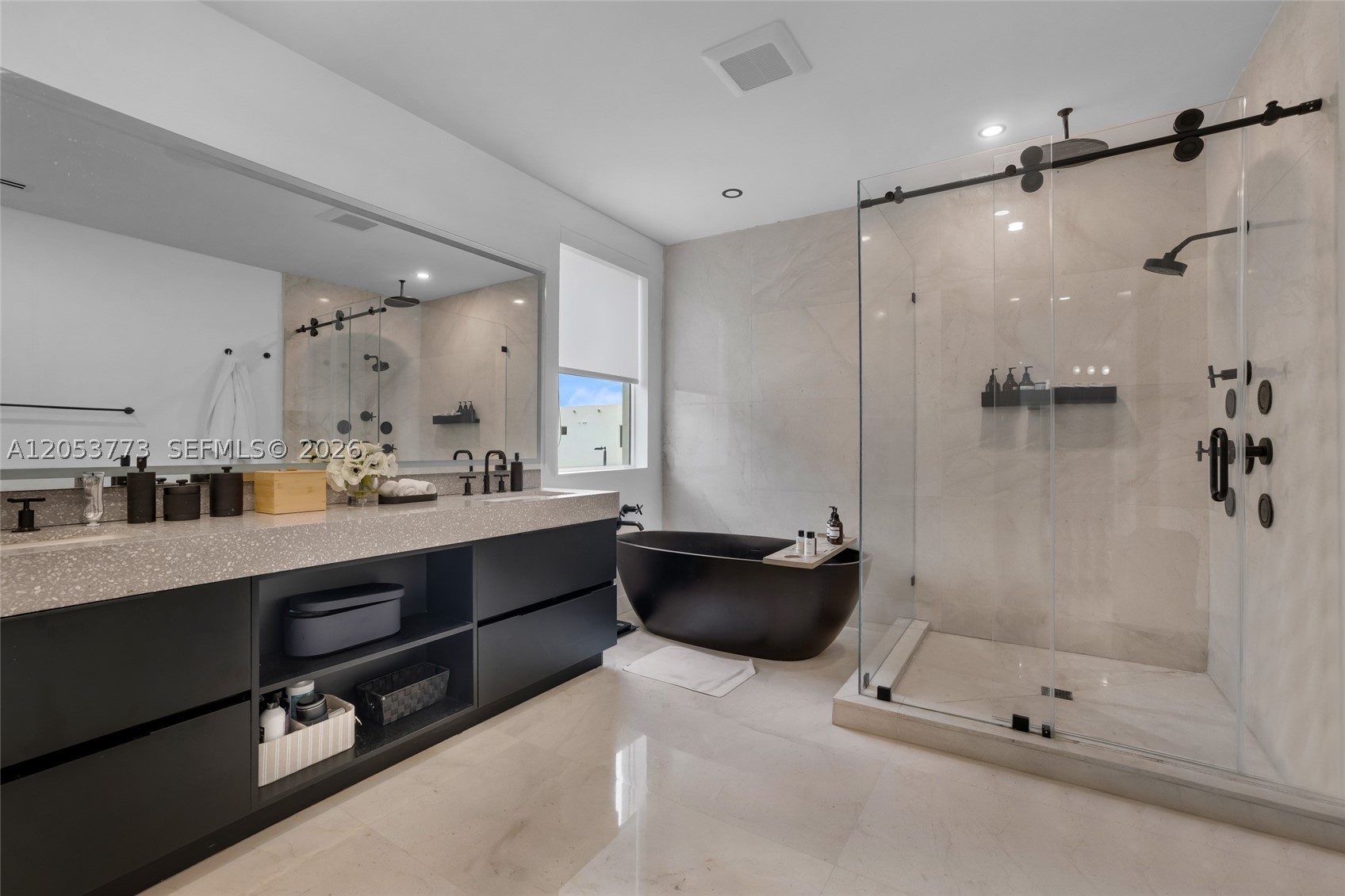 DORAL COMMONS RESIDENTIAL - Residential