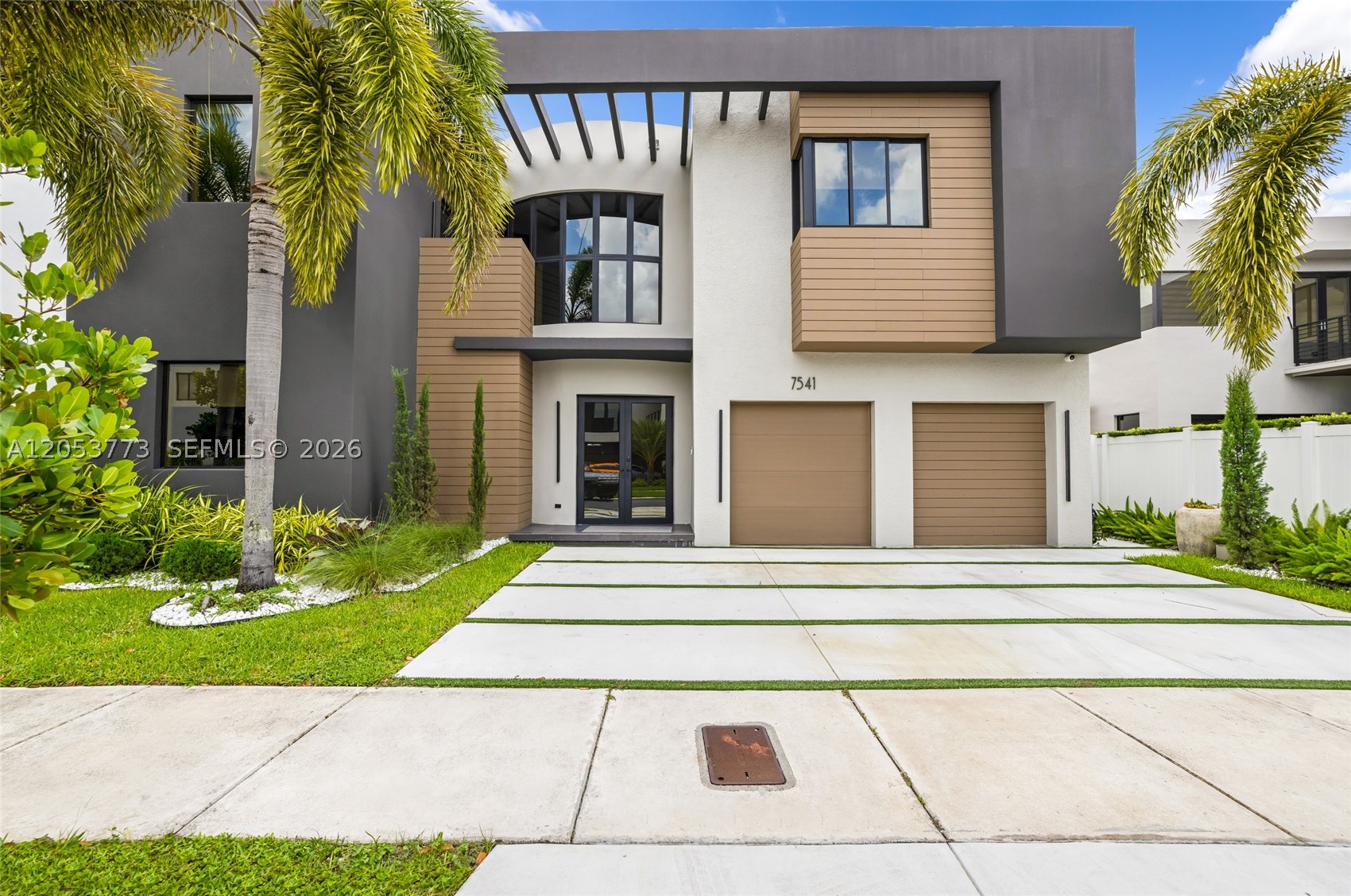 DORAL COMMONS RESIDENTIAL - Residential