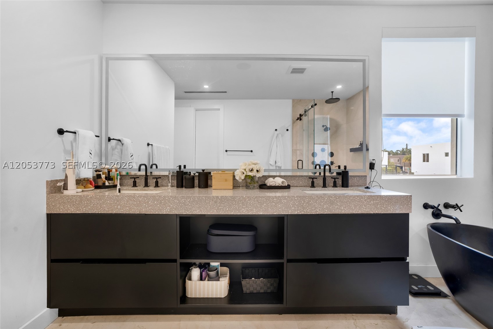 DORAL COMMONS RESIDENTIAL - Residential