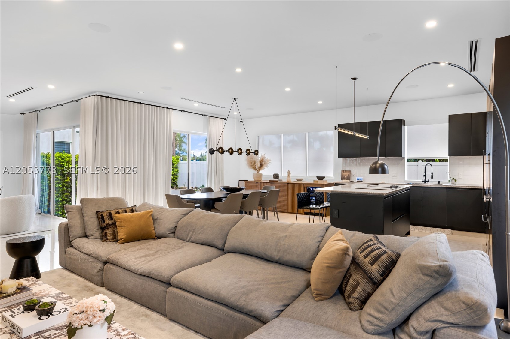 DORAL COMMONS RESIDENTIAL - Residential