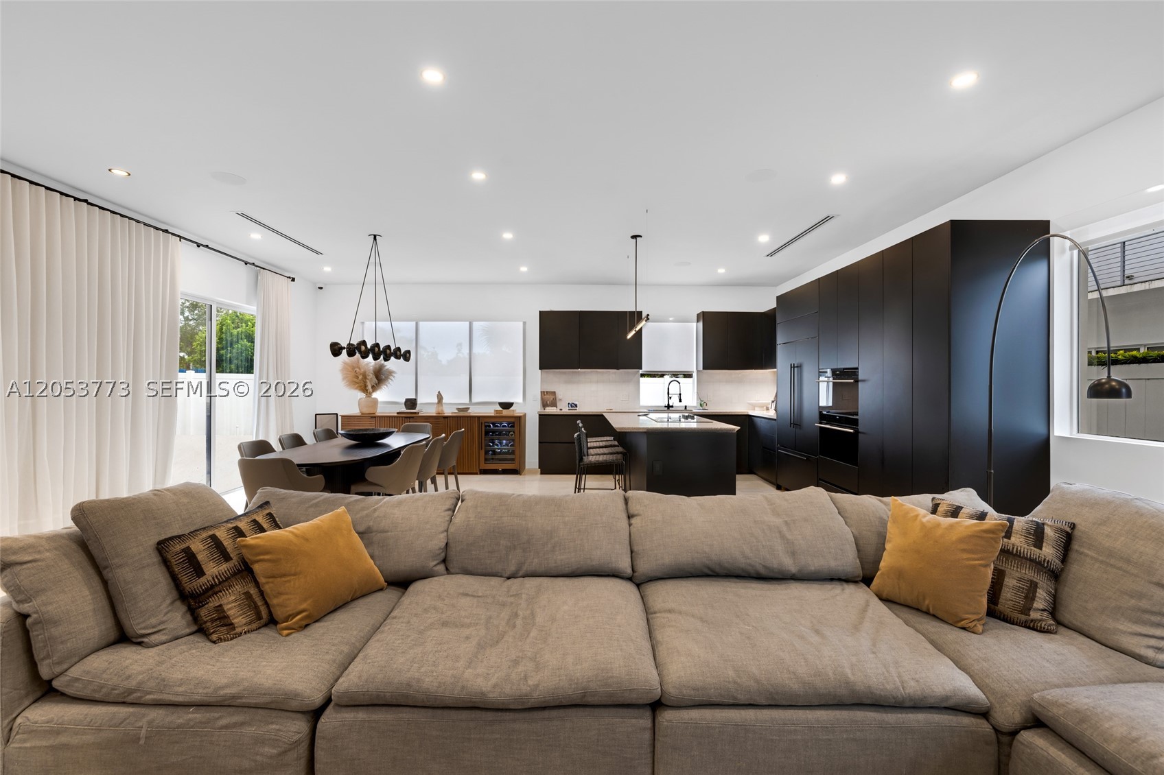 DORAL COMMONS RESIDENTIAL - Residential