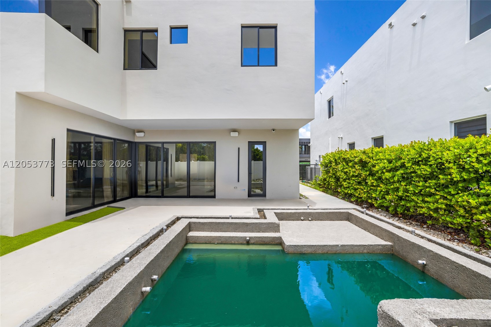 DORAL COMMONS RESIDENTIAL - Residential