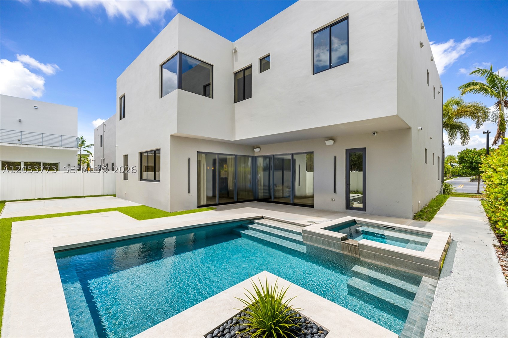 DORAL COMMONS RESIDENTIAL - Residential