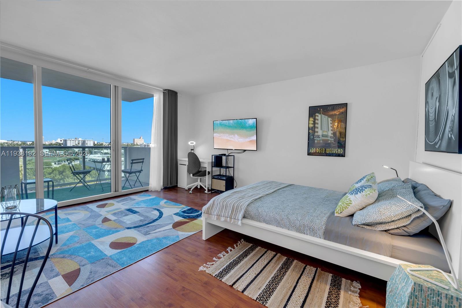 MIRADOR 1200 CONDO - Residential