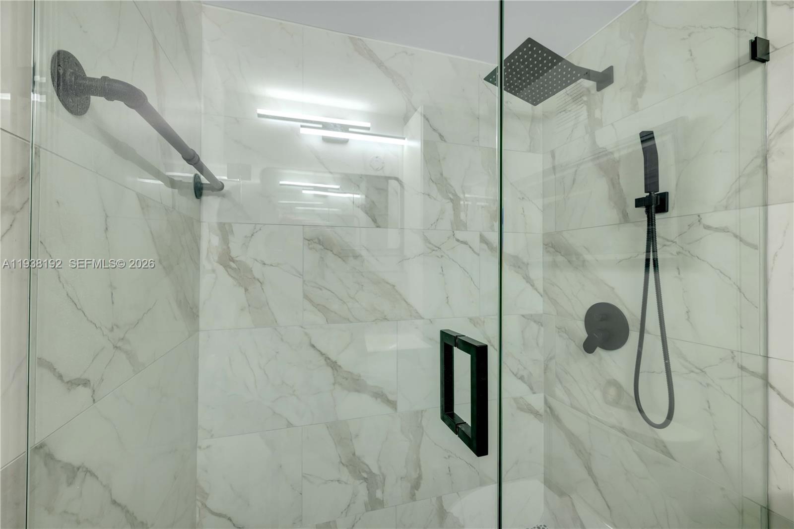 MIRADOR 1200 CONDO - Residential