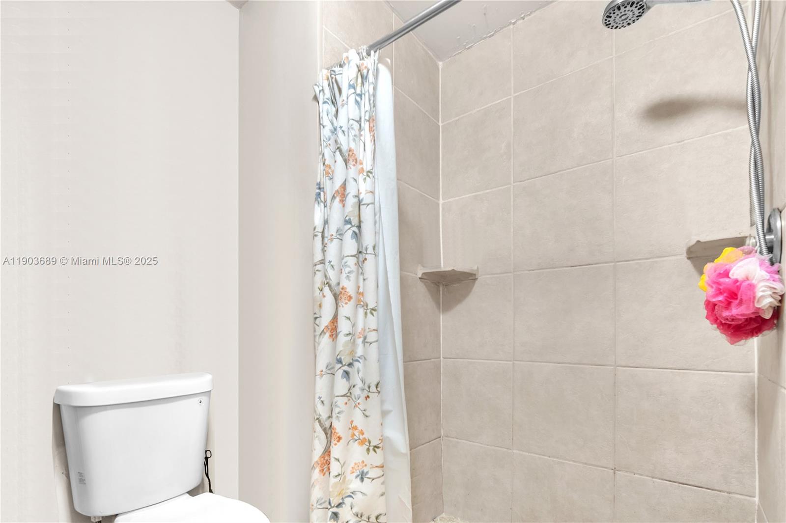 ALLEGRO AT SAWGRASS MILLS - Residential