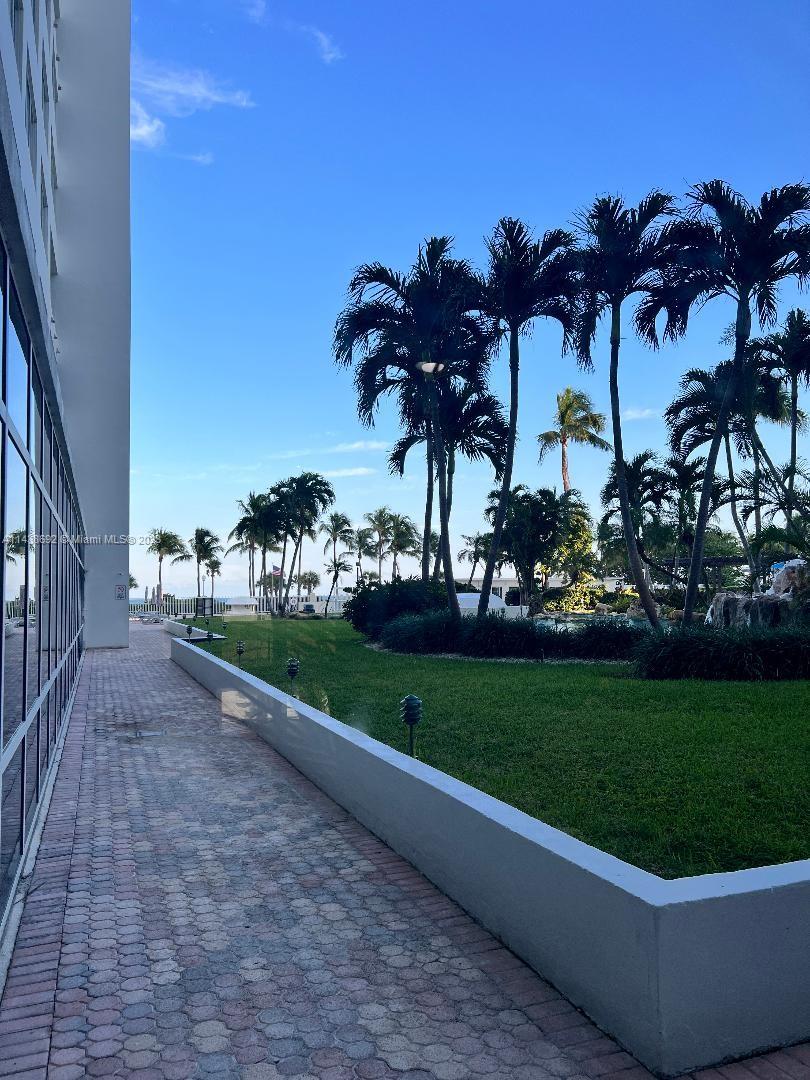 THE CARRIAGE CLUB NORTH C - Residential Lease