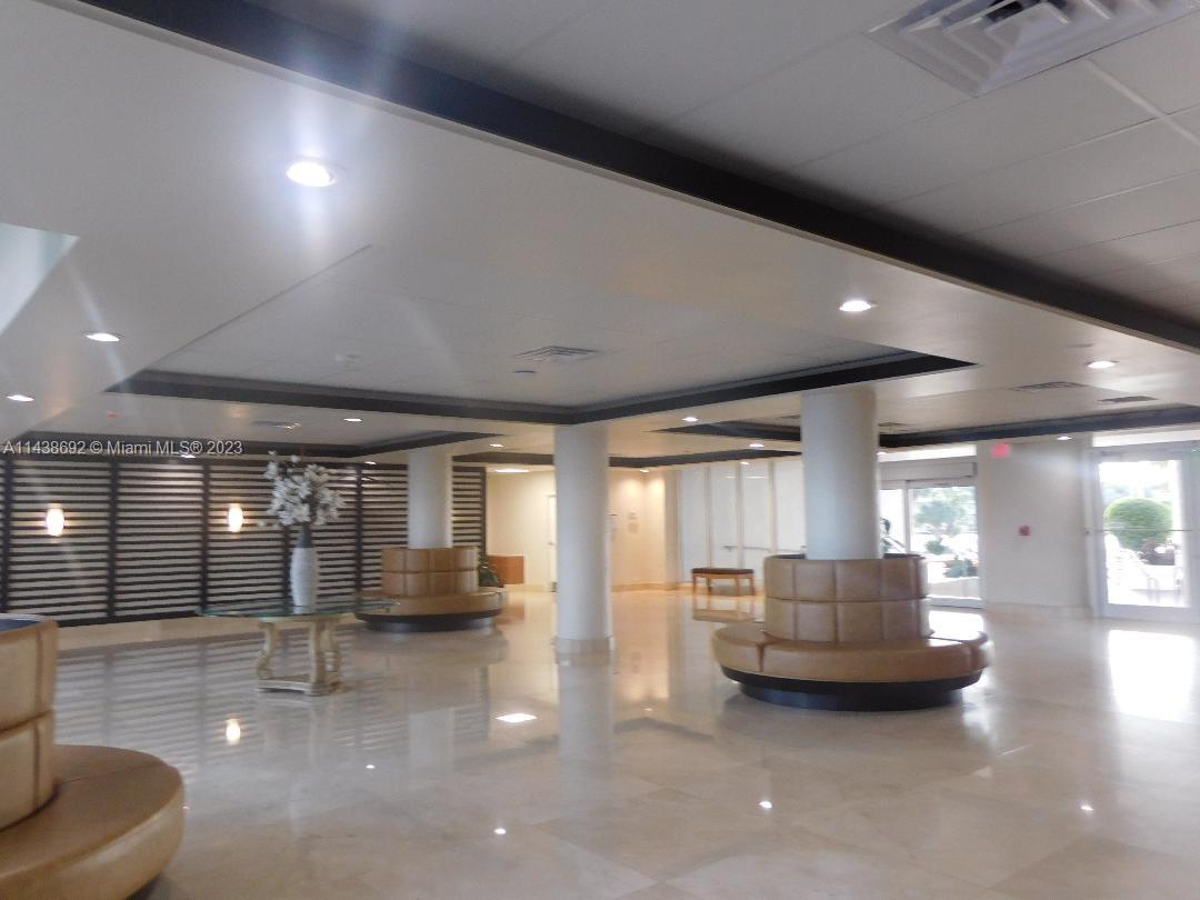 THE CARRIAGE CLUB NORTH C - Residential Lease