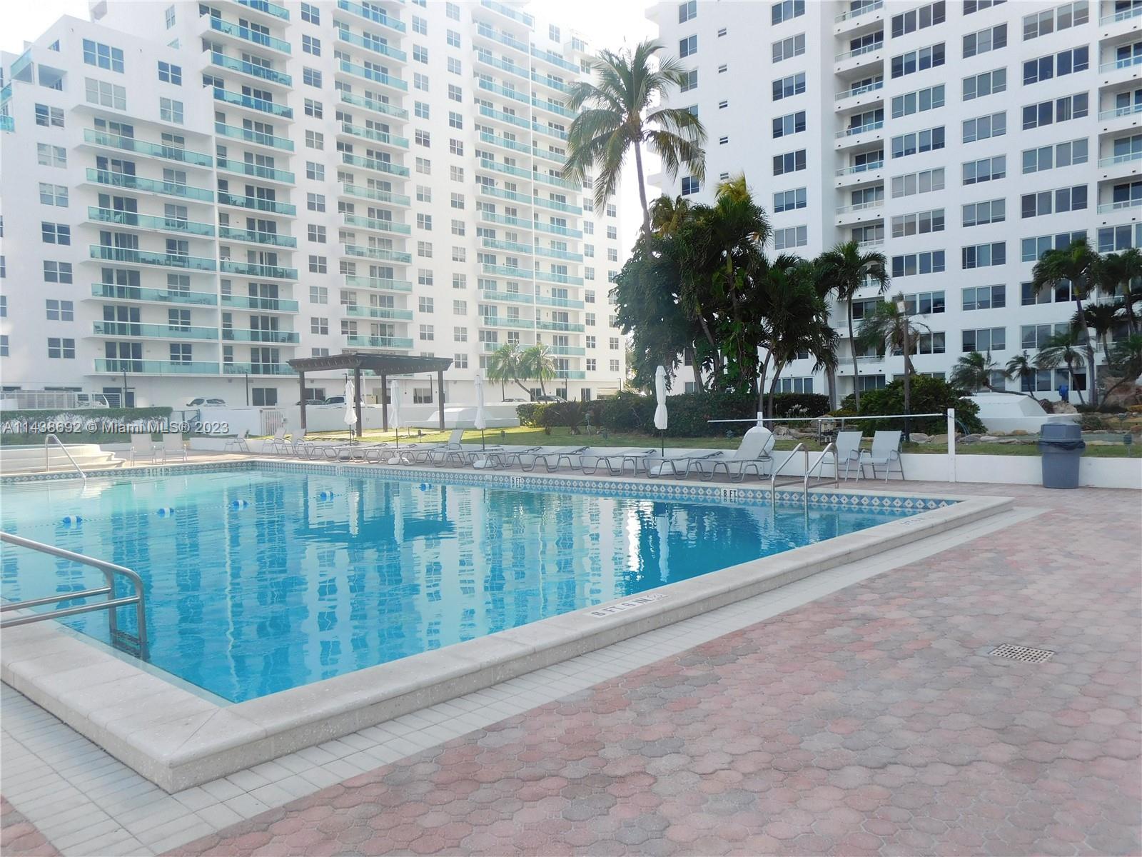 THE CARRIAGE CLUB NORTH C - Residential Lease