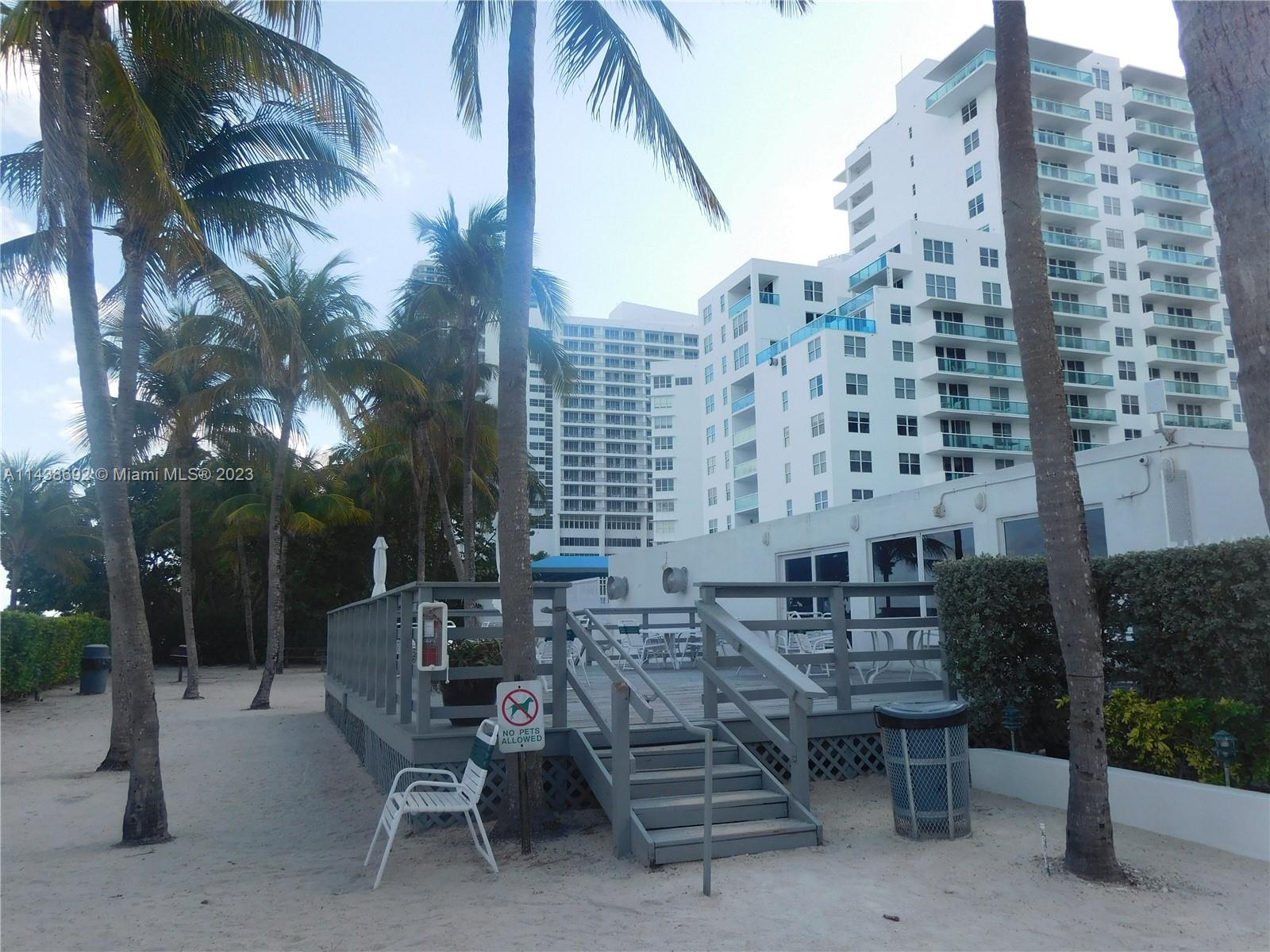 THE CARRIAGE CLUB NORTH C - Residential Lease
