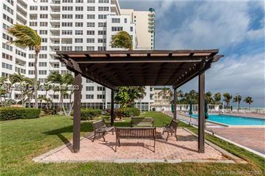 THE CARRIAGE CLUB NORTH C - Residential Lease