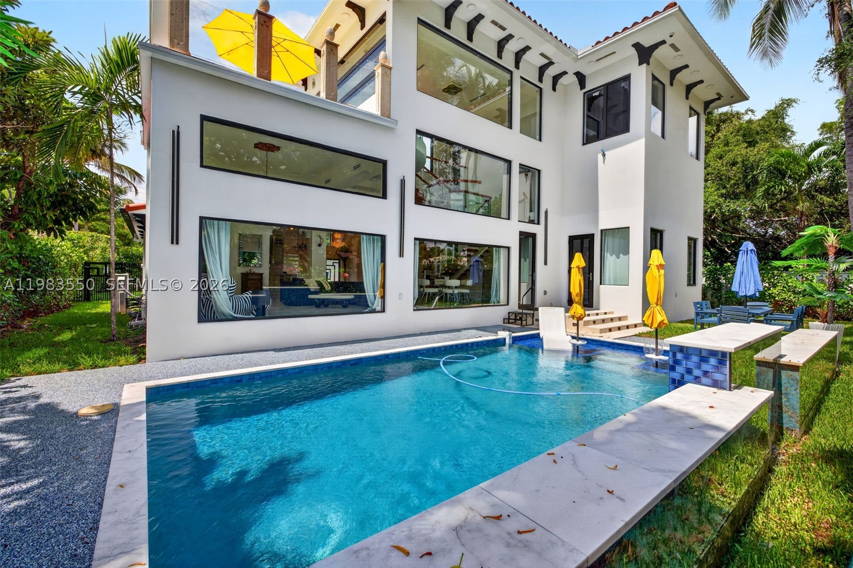 GRIFFINGS BISCAYNE PK EST - Residential