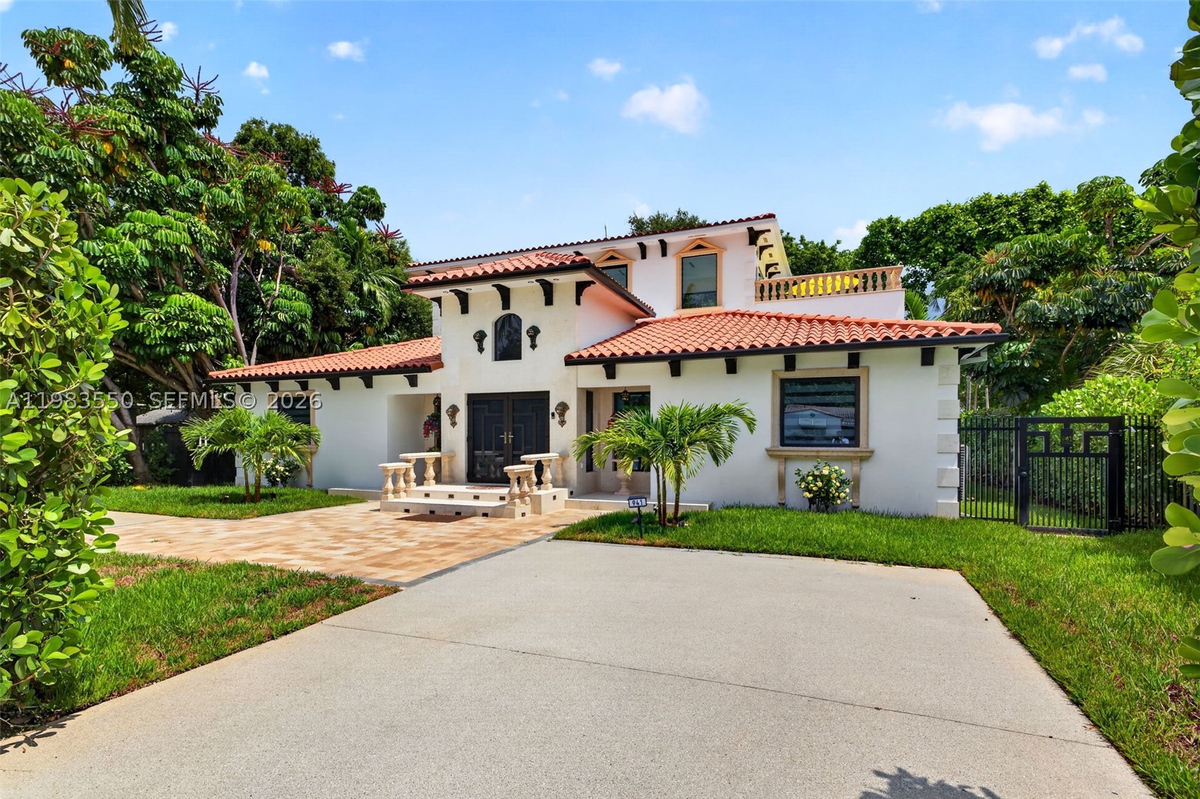 GRIFFINGS BISCAYNE PK EST - Residential