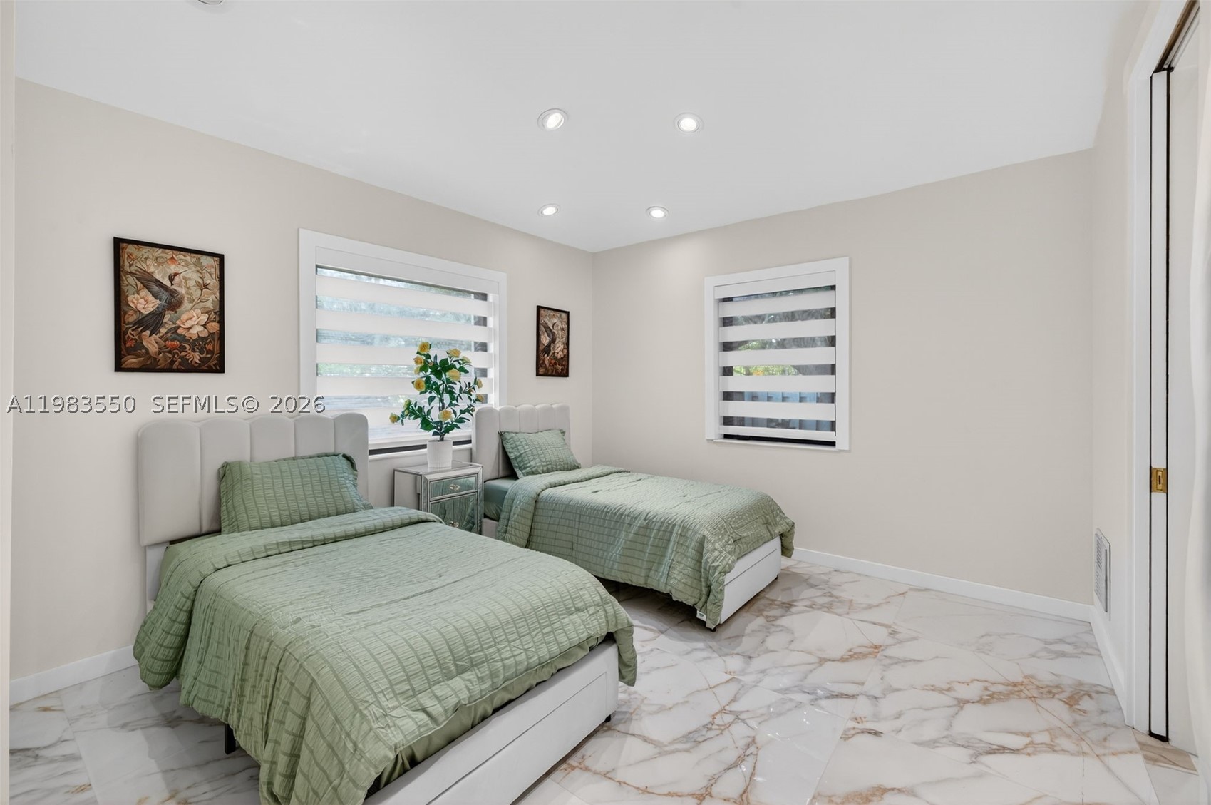 GRIFFINGS BISCAYNE PK EST - Residential