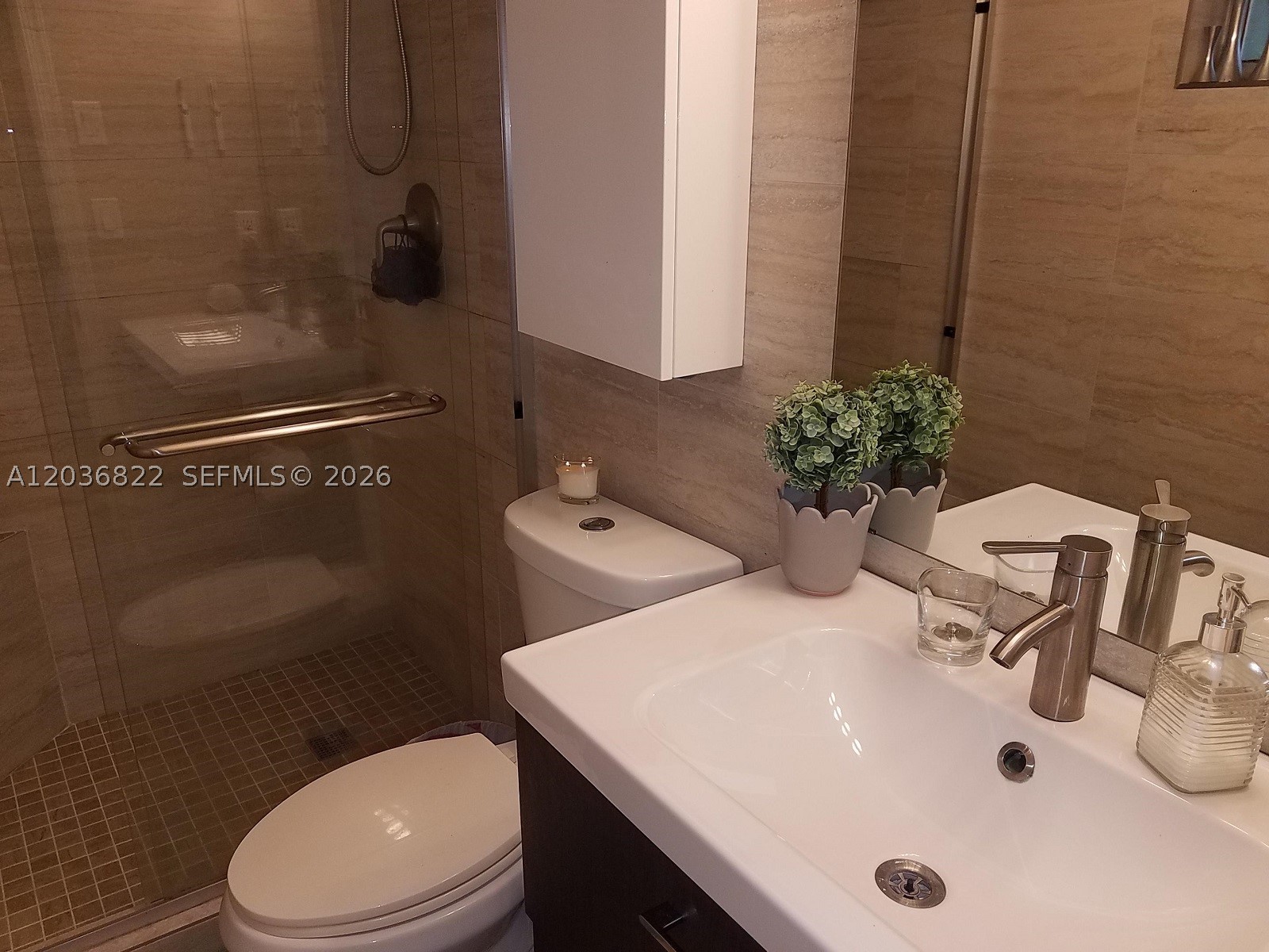 BAMBOO VILLAS CONDO - Residential Lease