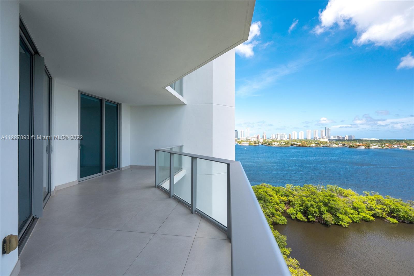 MARINA PALMS RESIDENCES S - Residential