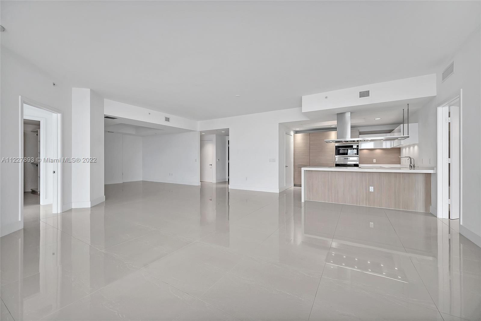 MARINA PALMS RESIDENCES S - Residential