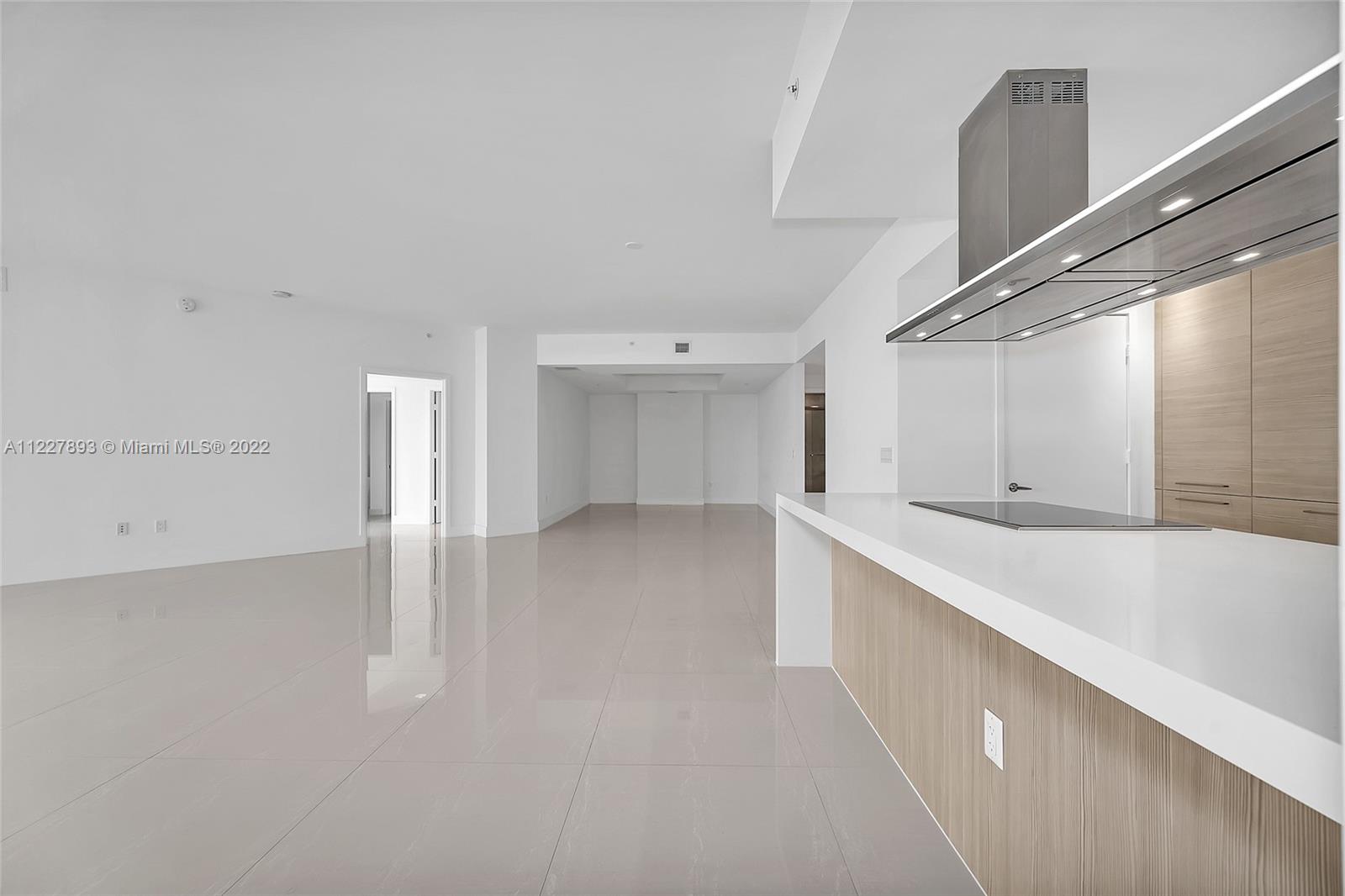 MARINA PALMS RESIDENCES S - Residential