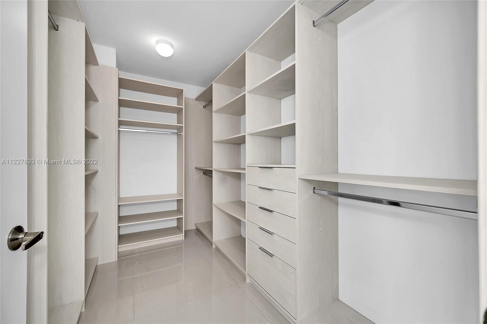 MARINA PALMS RESIDENCES S - Residential