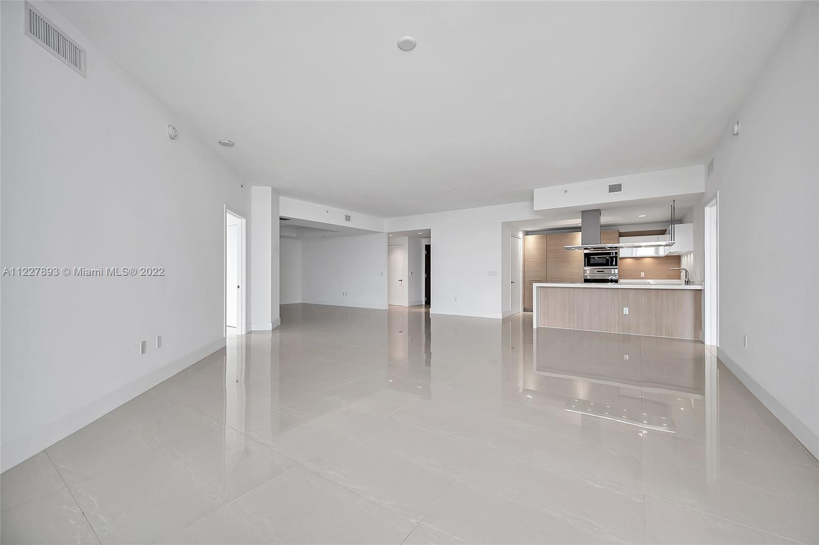 MARINA PALMS RESIDENCES S - Residential