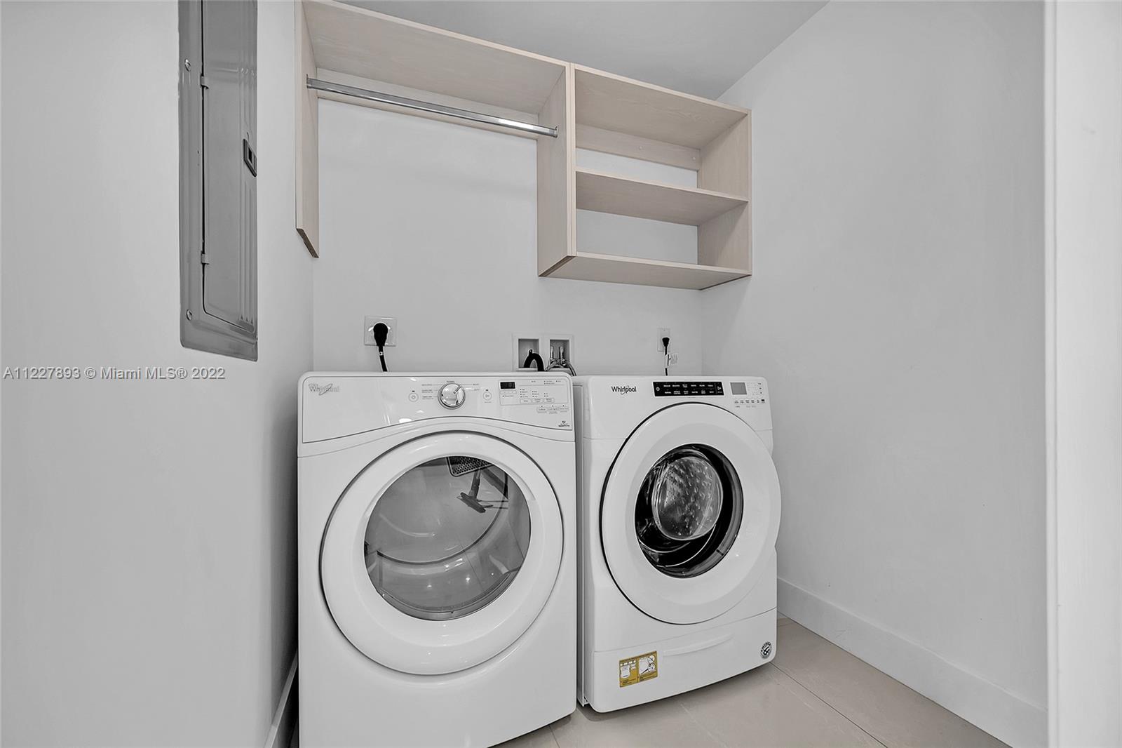 MARINA PALMS RESIDENCES S - Residential