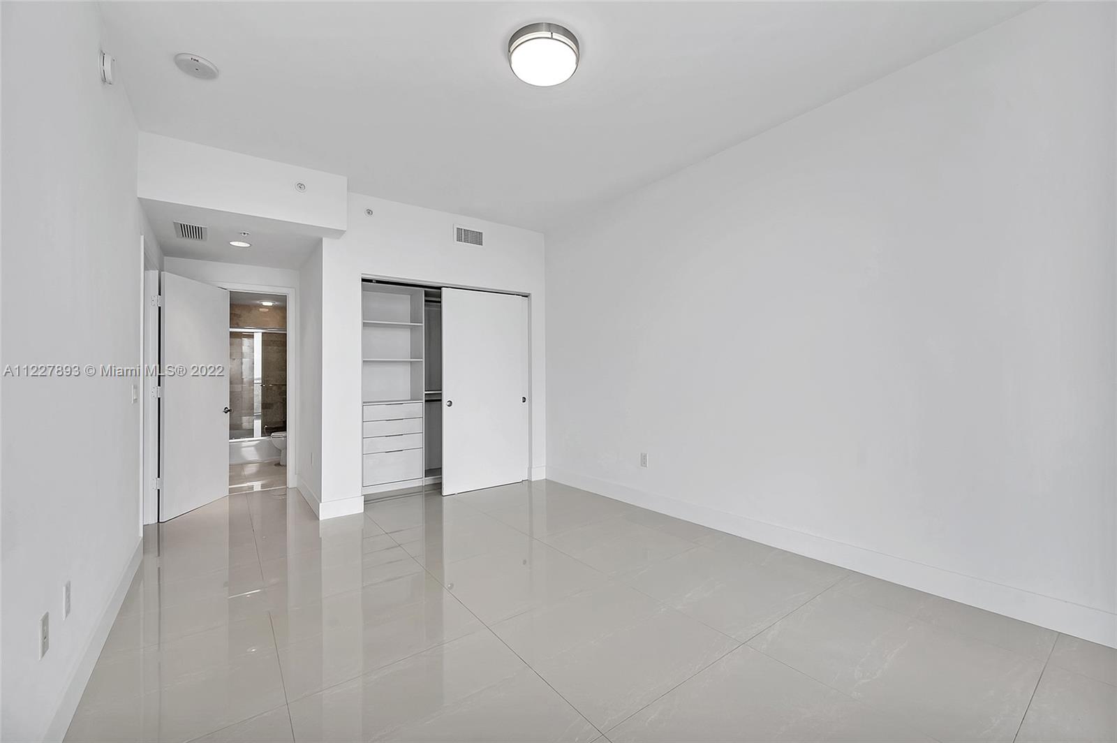 MARINA PALMS RESIDENCES S - Residential