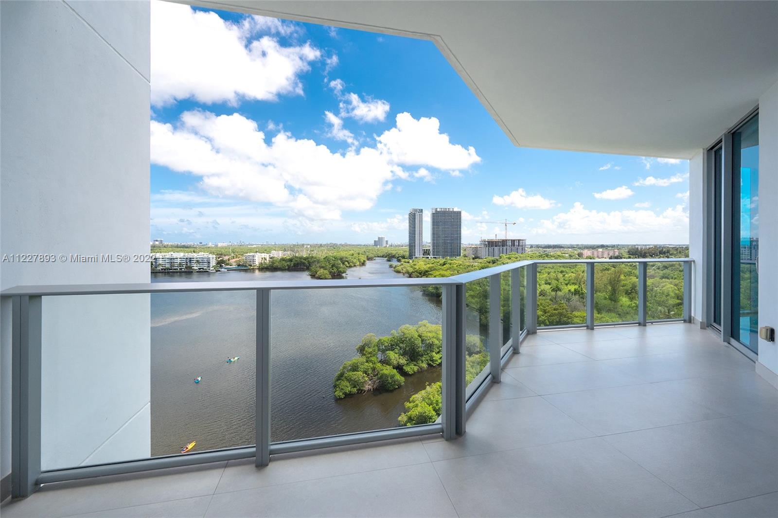 MARINA PALMS RESIDENCES S - Residential