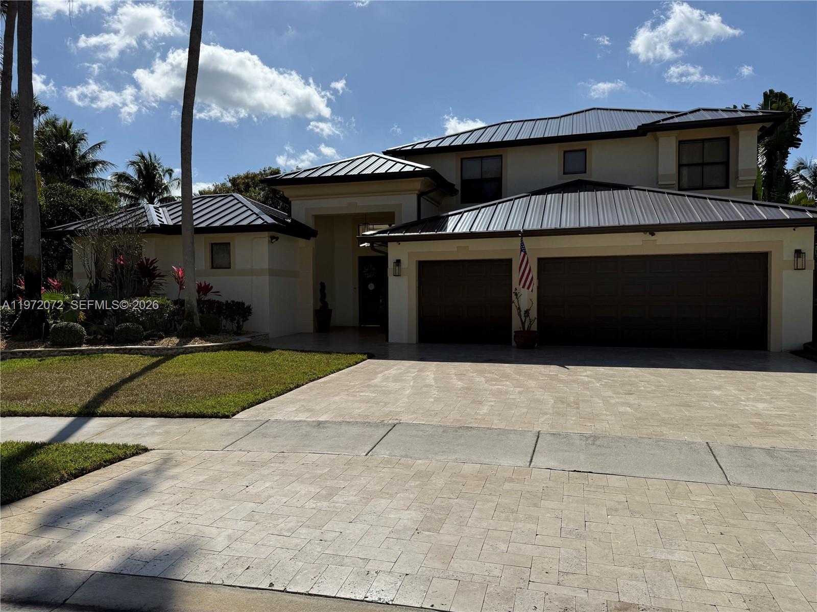 SUNSET LAKES PLAT ONE - Residential
