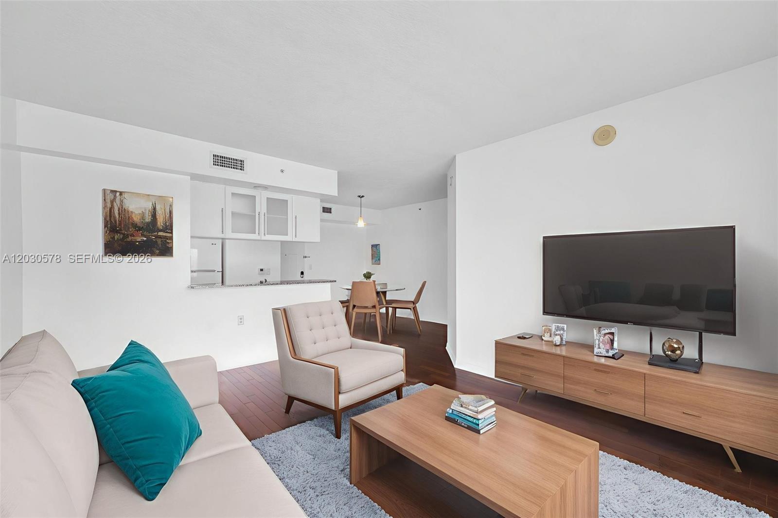 1800 BISCAYNE PLAZA CONDO - Residential