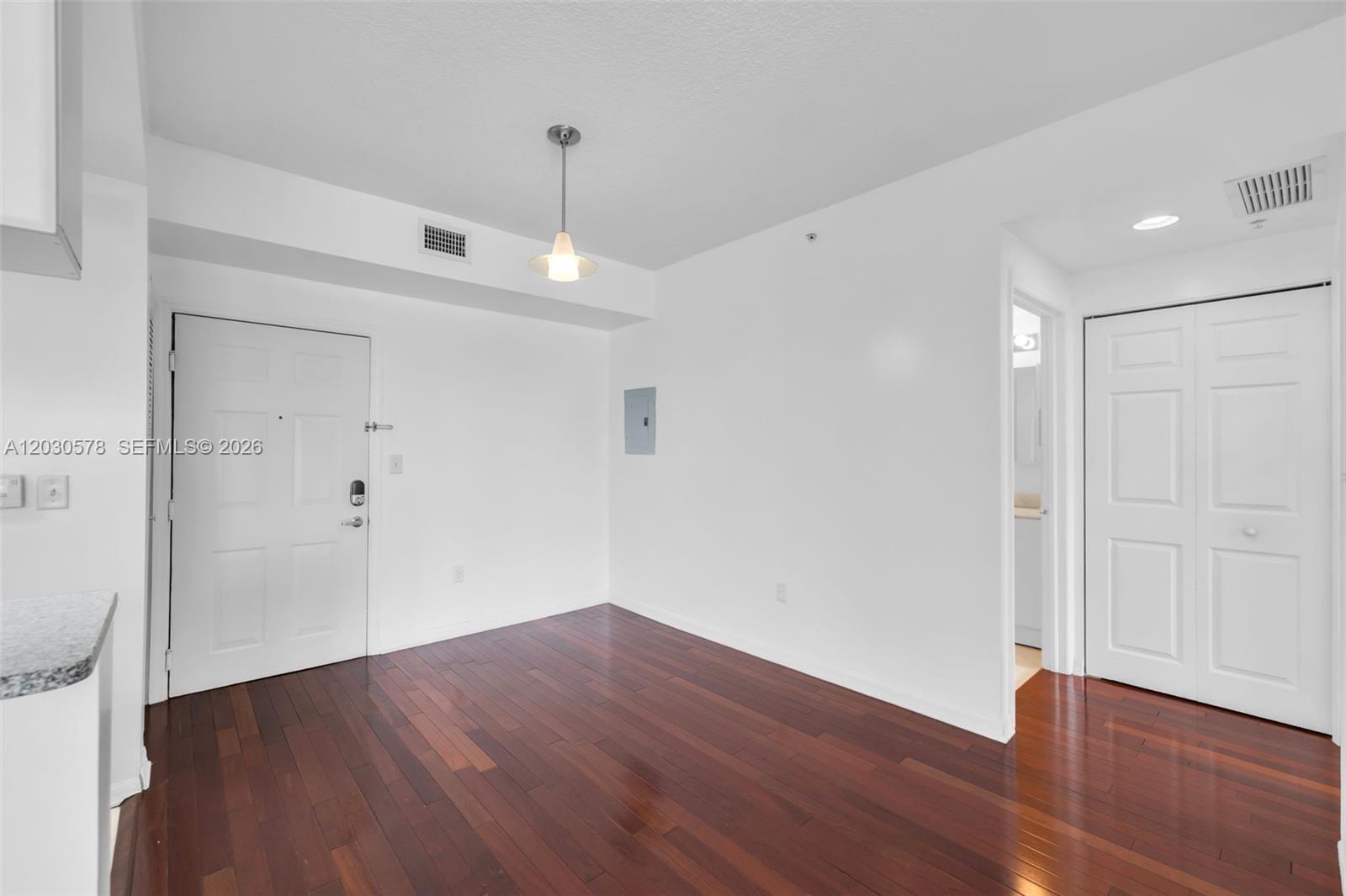 1800 BISCAYNE PLAZA CONDO - Residential