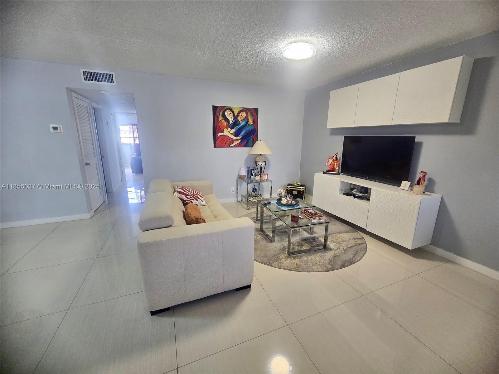 BEVERLY HILLS CONDO NUMBE - Residential