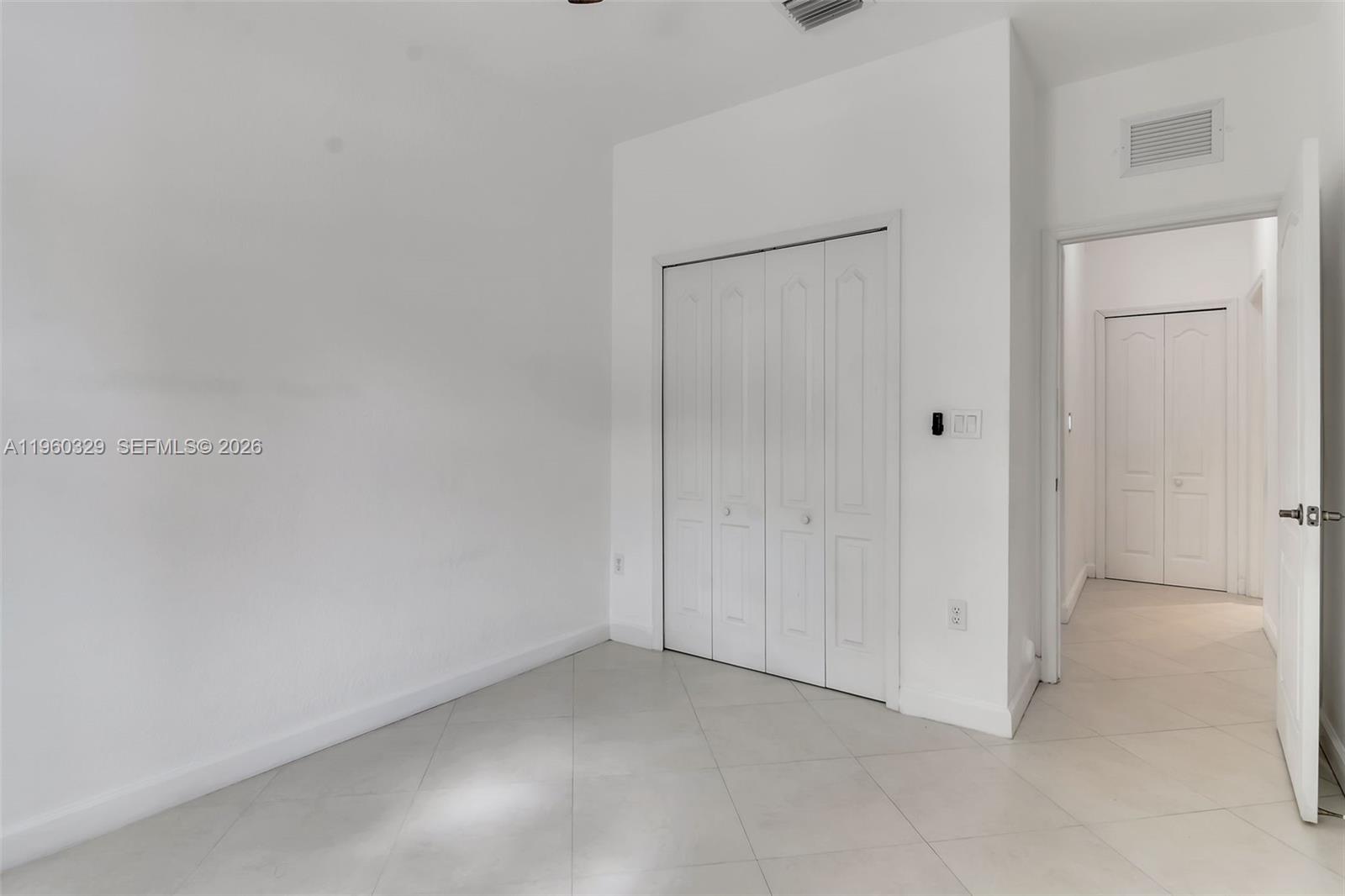 ISLANDS AT DORAL NORTHWEST - Residential