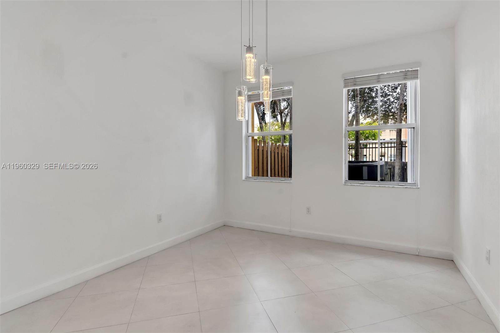 ISLANDS AT DORAL NORTHWEST - Residential