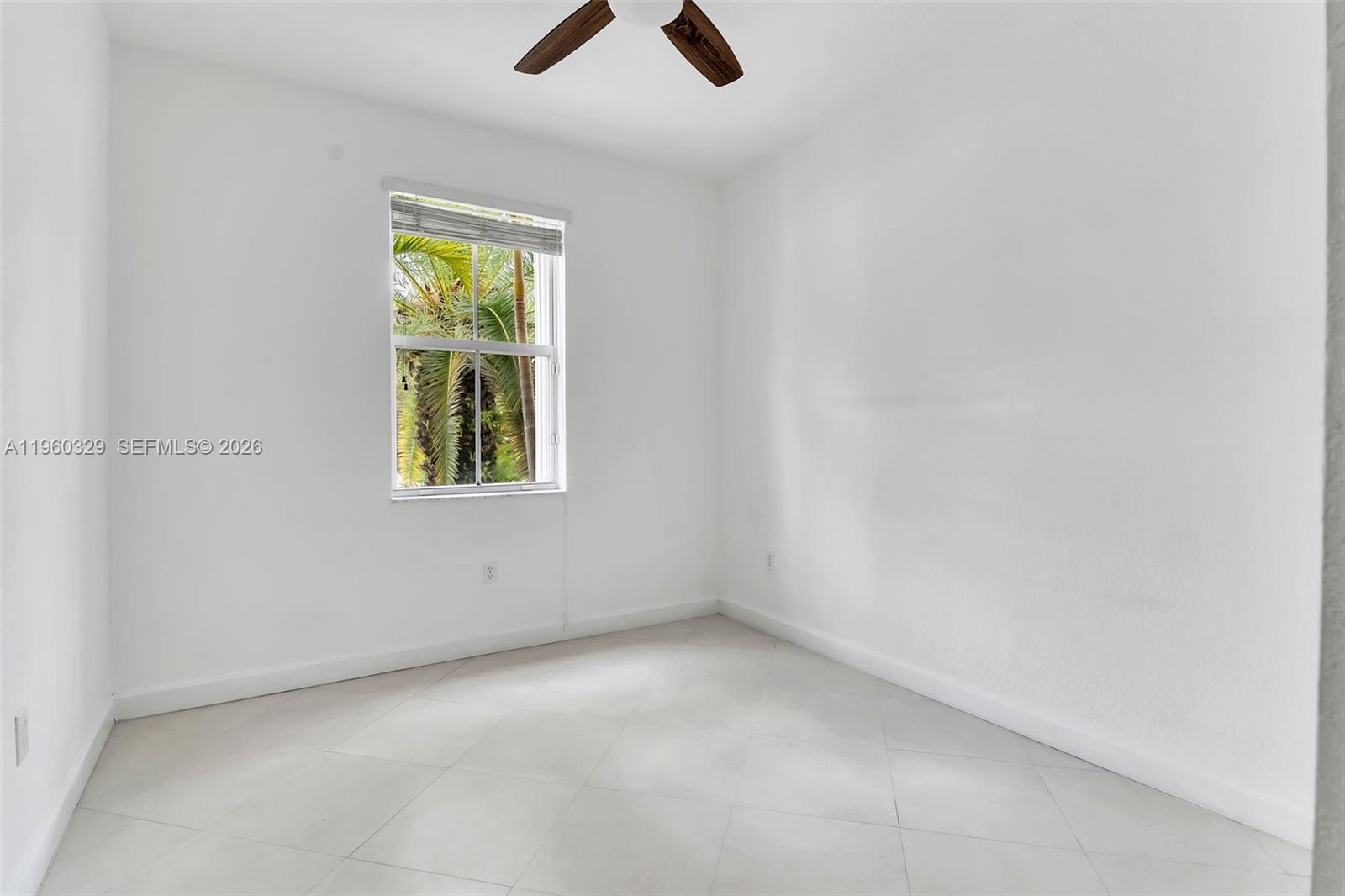 ISLANDS AT DORAL NORTHWEST - Residential
