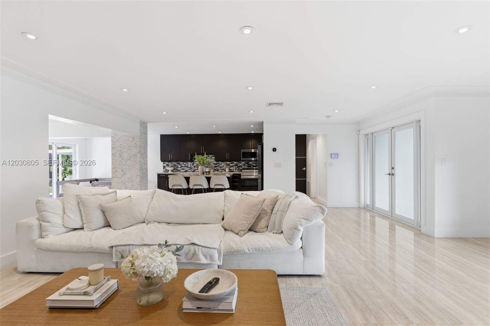 COUNTRY CLUB OF MIAMI EST - Residential