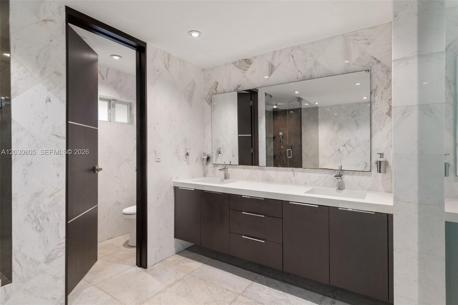 COUNTRY CLUB OF MIAMI EST - Residential