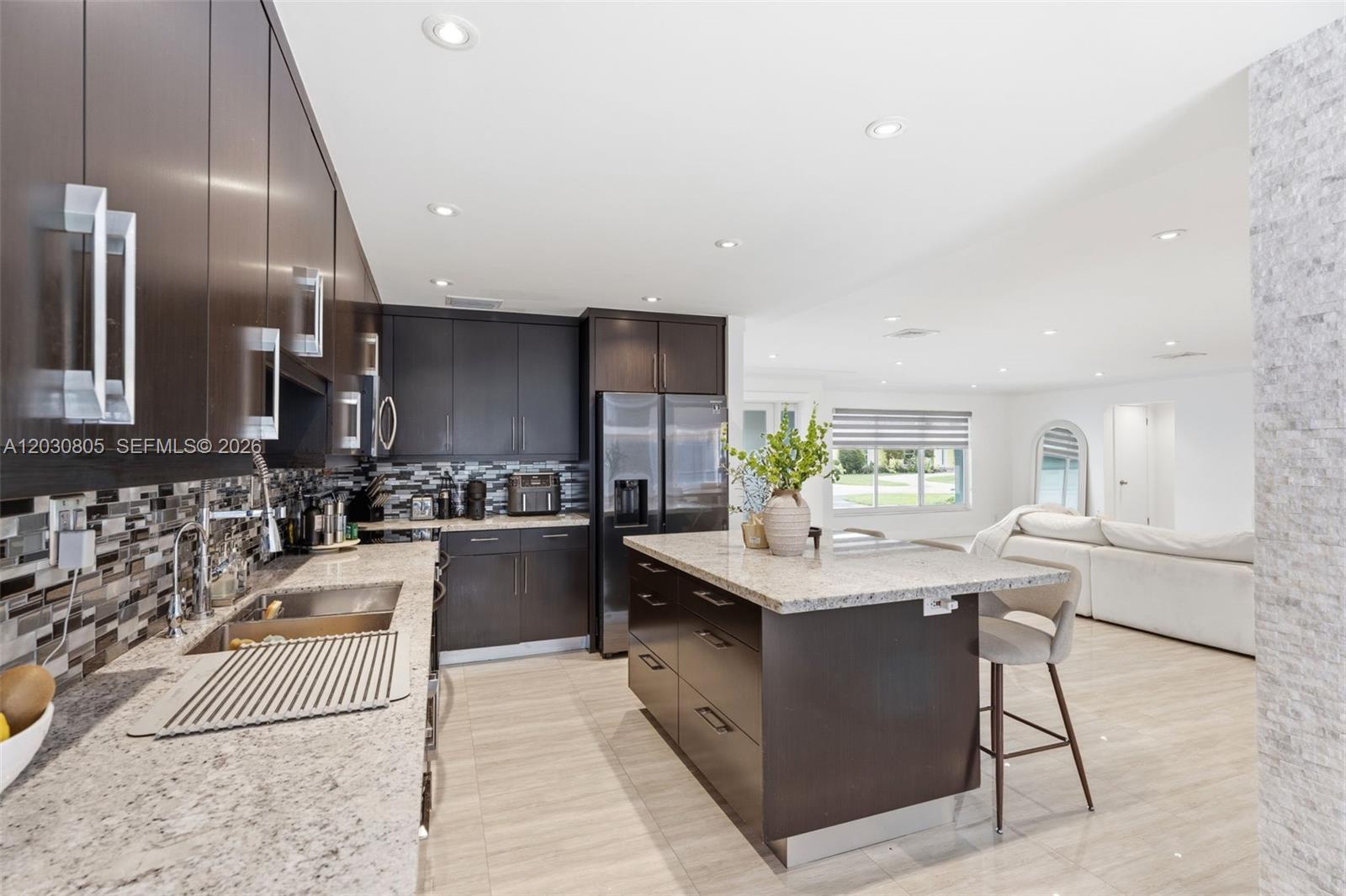 COUNTRY CLUB OF MIAMI EST - Residential
