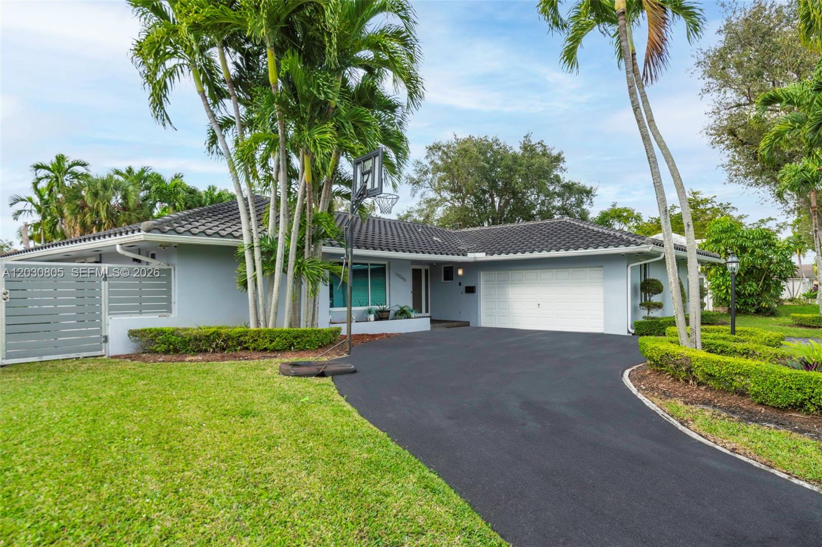 COUNTRY CLUB OF MIAMI EST - Residential