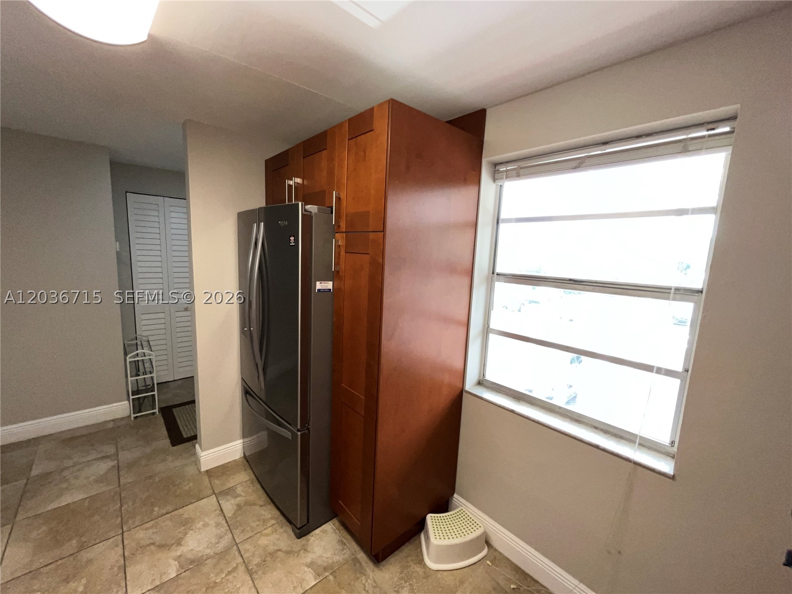MEADOWBROOK LAKES VIEW CO - Residential Lease