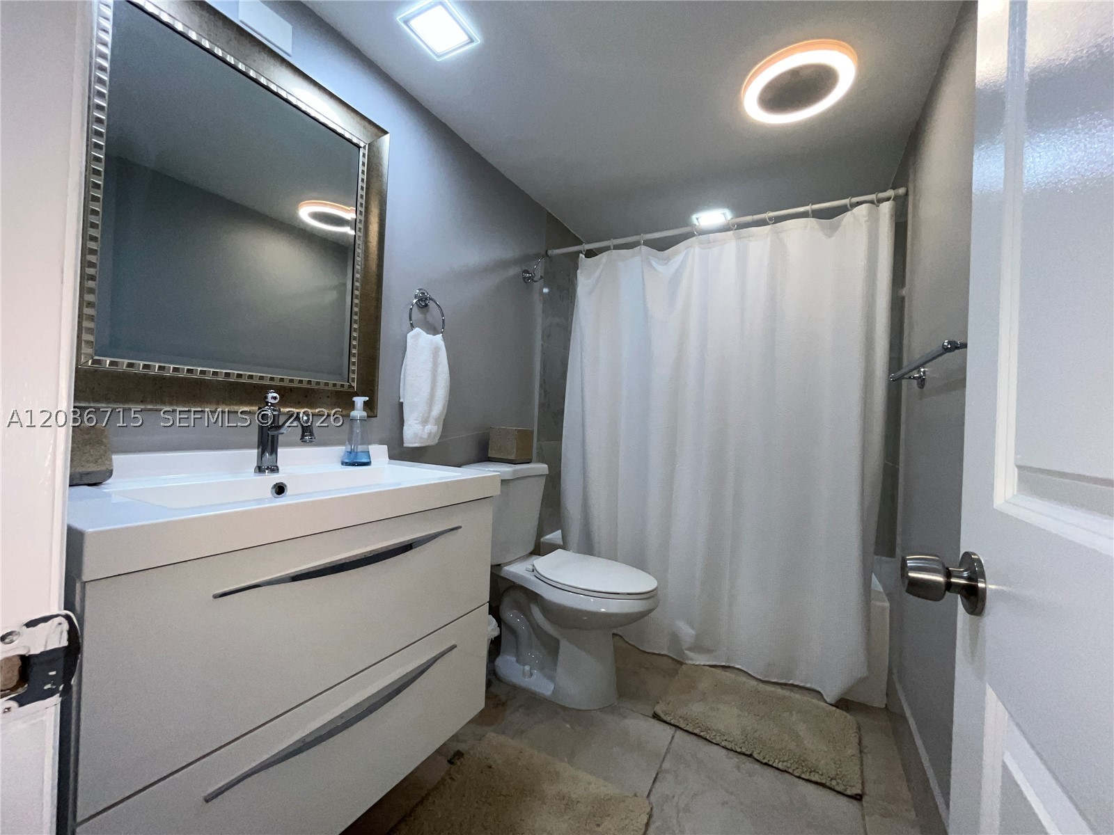 MEADOWBROOK LAKES VIEW CO - Residential Lease