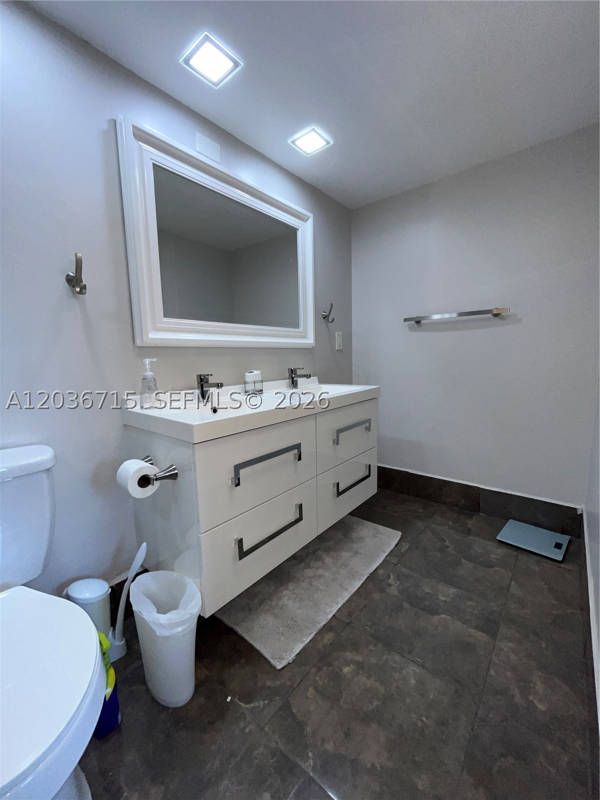 MEADOWBROOK LAKES VIEW CO - Residential Lease