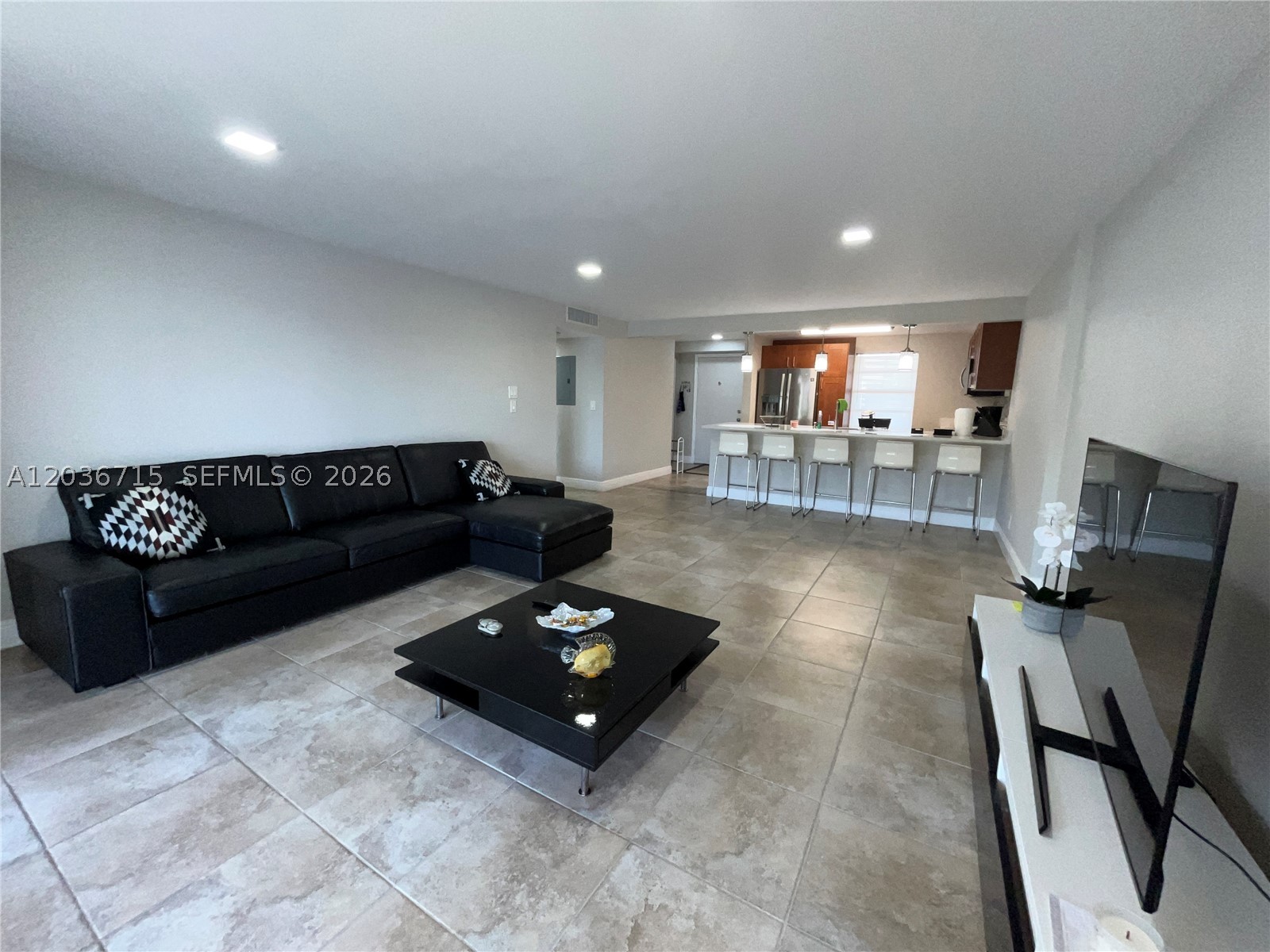 MEADOWBROOK LAKES VIEW CO - Residential Lease