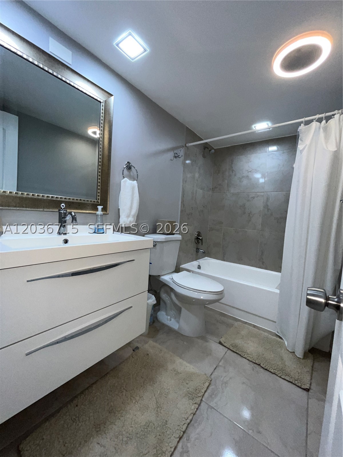 MEADOWBROOK LAKES VIEW CO - Residential Lease
