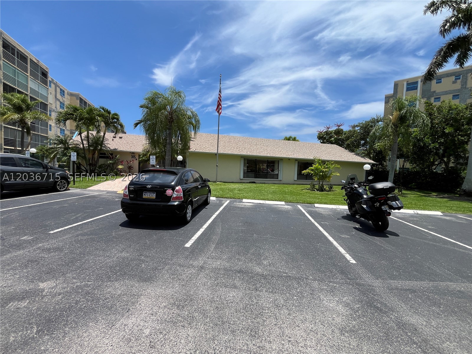 MEADOWBROOK LAKES VIEW CO - Residential Lease