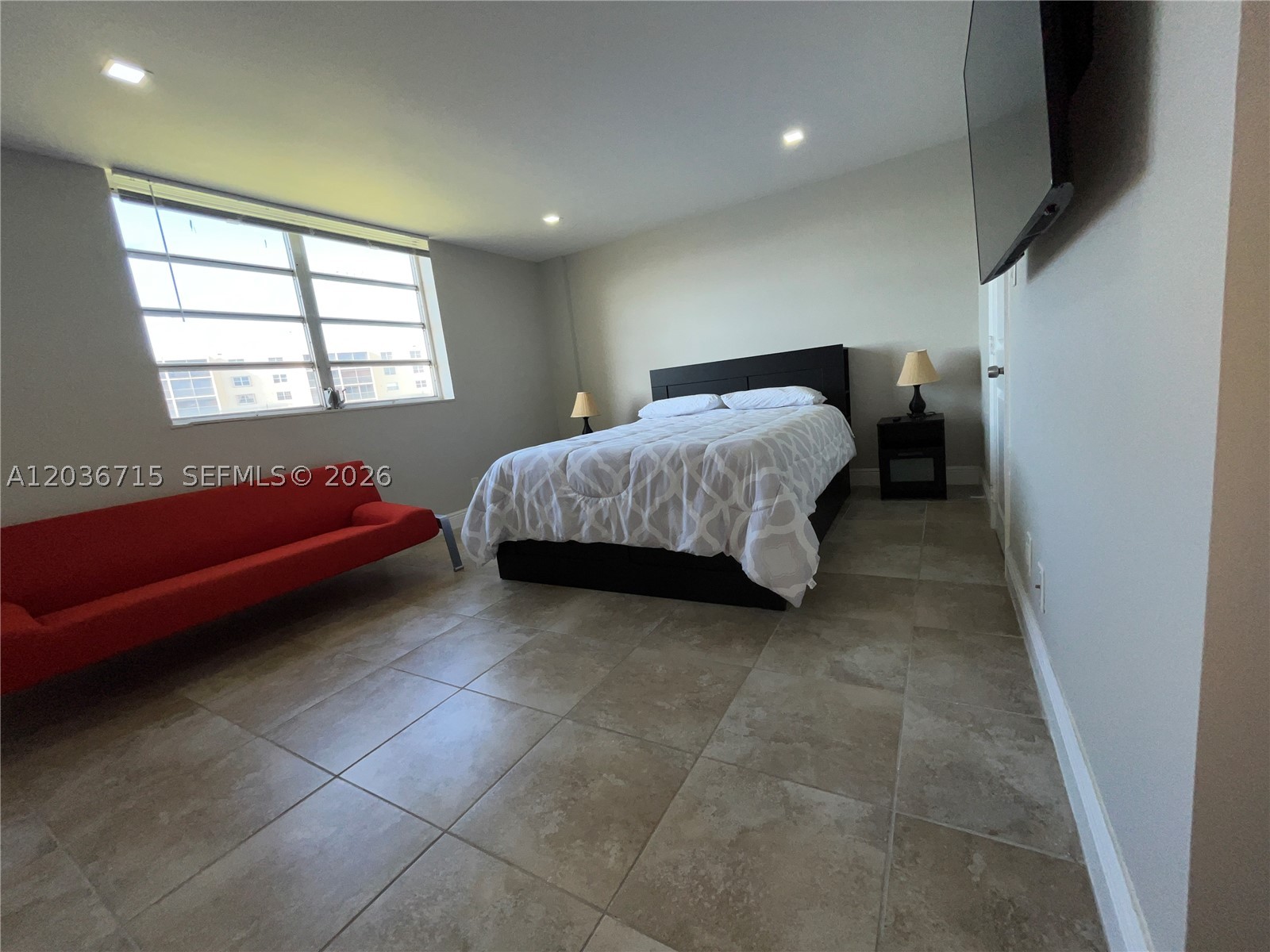 MEADOWBROOK LAKES VIEW CO - Residential Lease