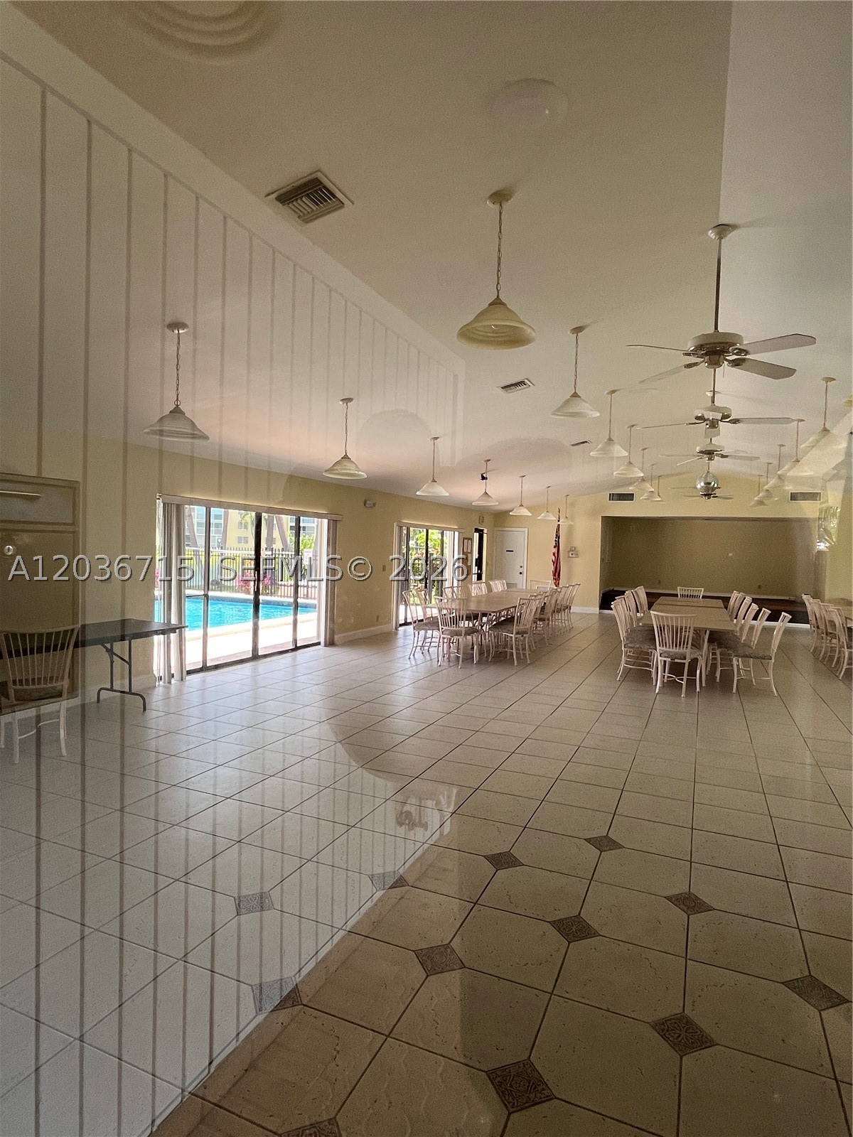 MEADOWBROOK LAKES VIEW CO - Residential Lease